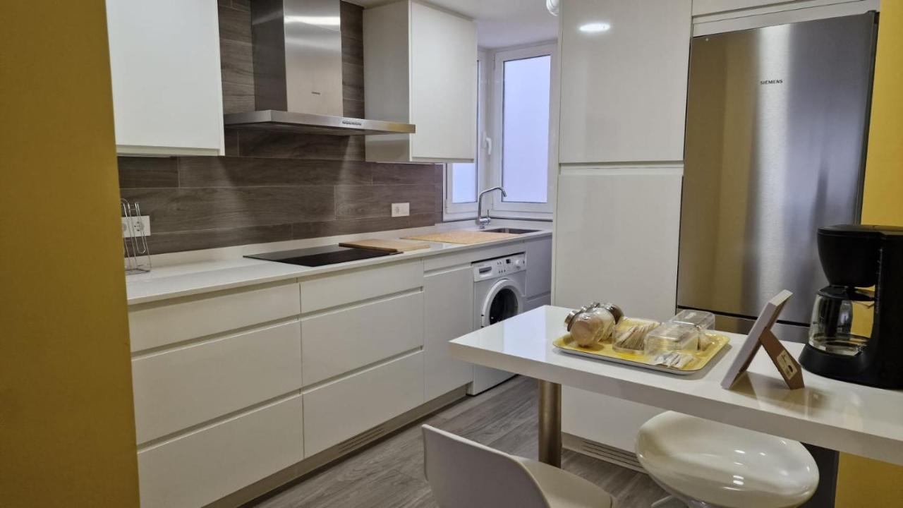 Apartamento Soleado a un paseo de la Catedral Santiago de Compostela Exterior foto